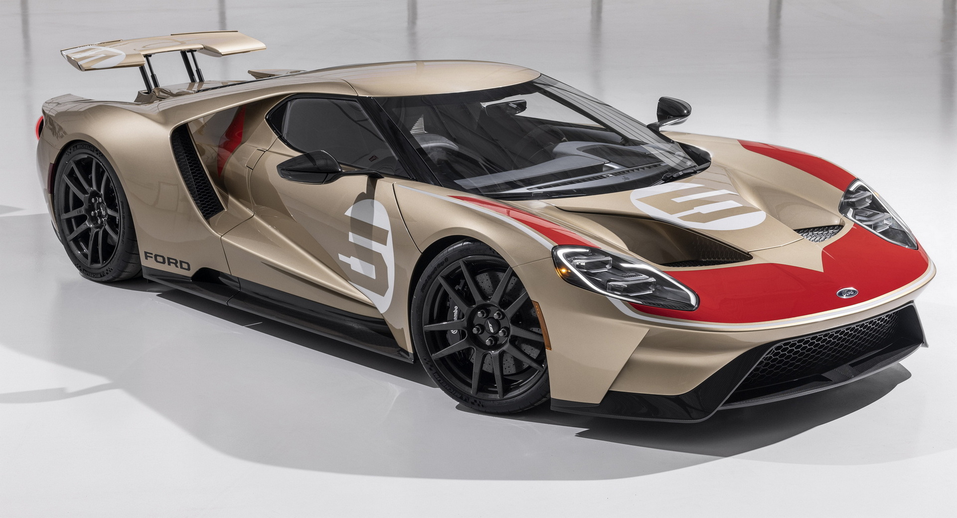 2022-Ford-GT-Heritage-Edition-Holman-Moody-1